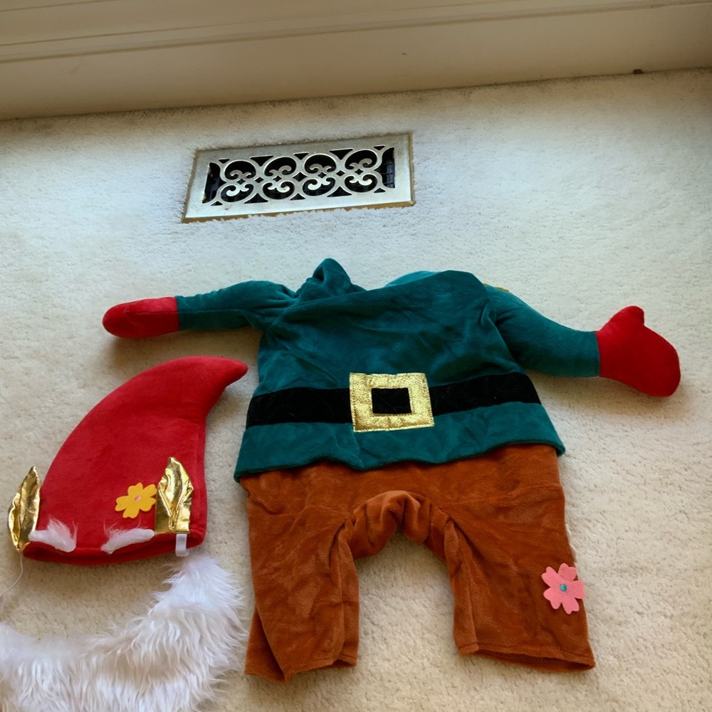 ADORABLE CHRISTMAS ELF DOG HALLOWEEN COSTUME OUTFIT WITH CAP AND BEARD - Picture 11 of 16